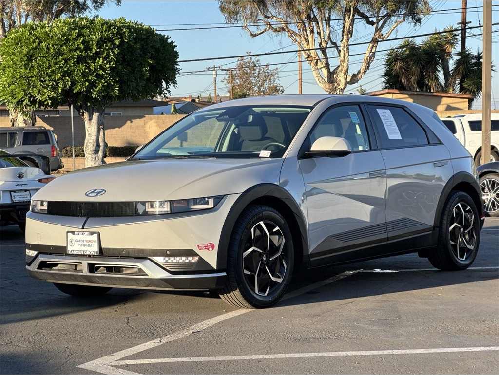 2024 Hyundai IONIQ 5 SEL's photo