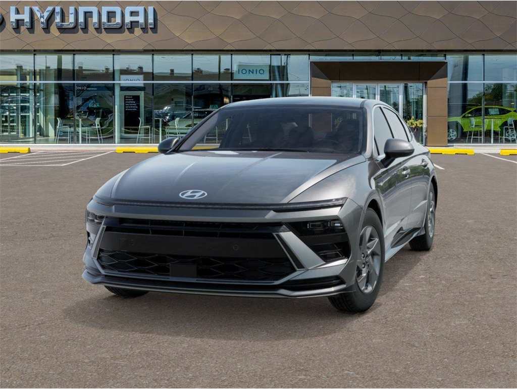 2026 Hyundai Sonata SE's photo