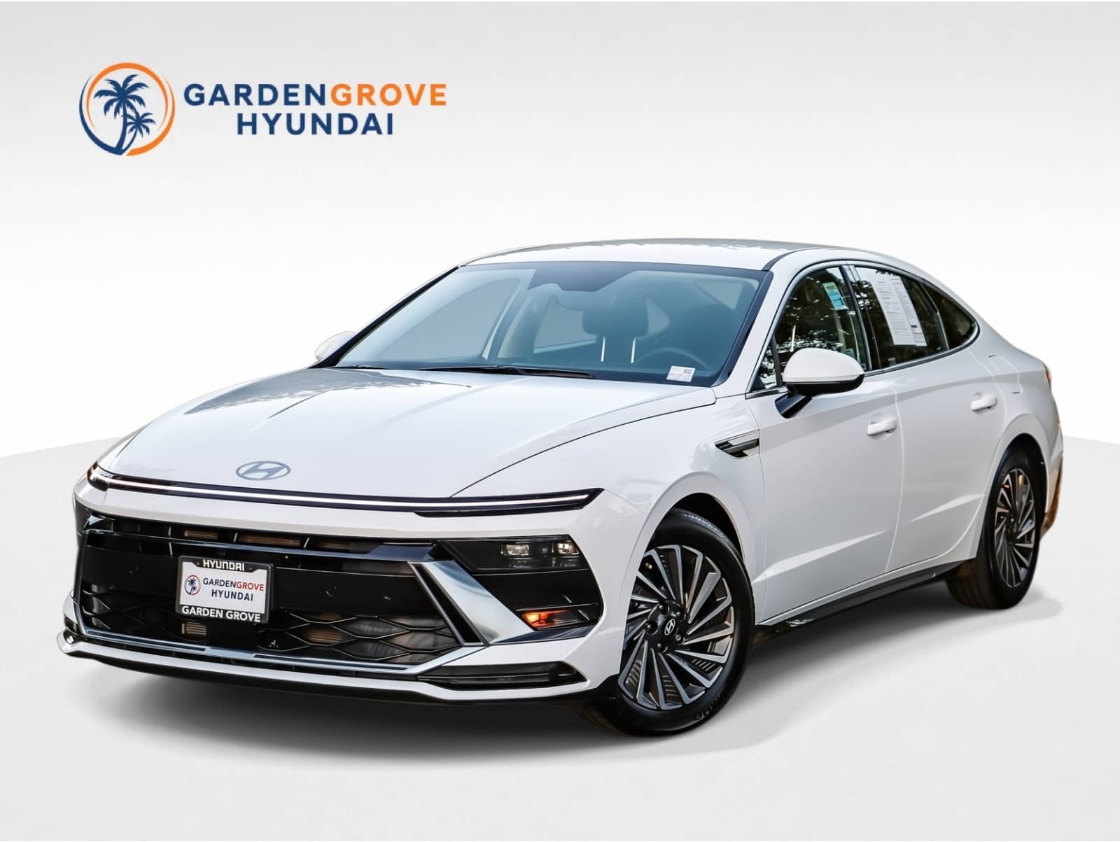 2025 Hyundai Sonata Hybrid