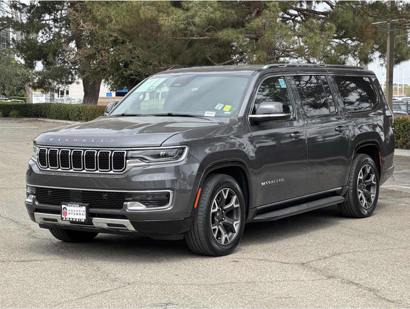 2023 Jeep Wagoneer L Series III's photo