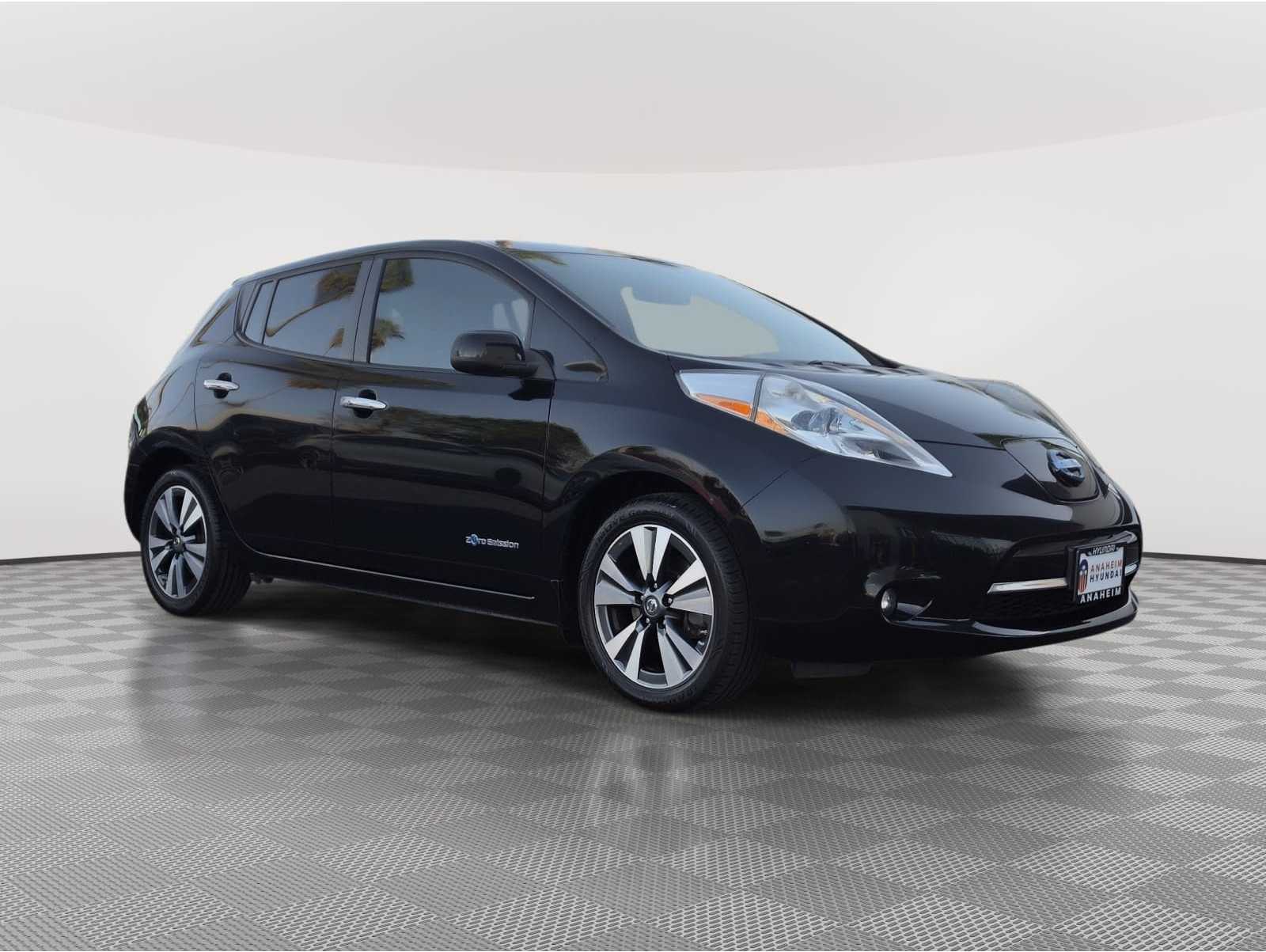 2017 Nissan LEAF SL