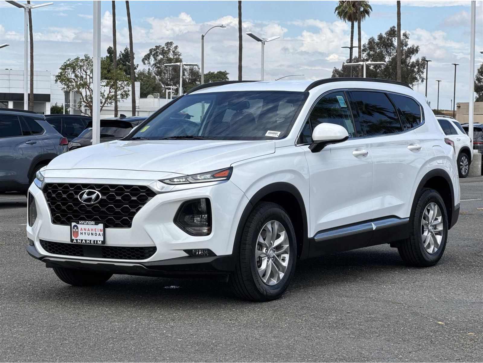2019 Hyundai Santa Fe SEL's photo