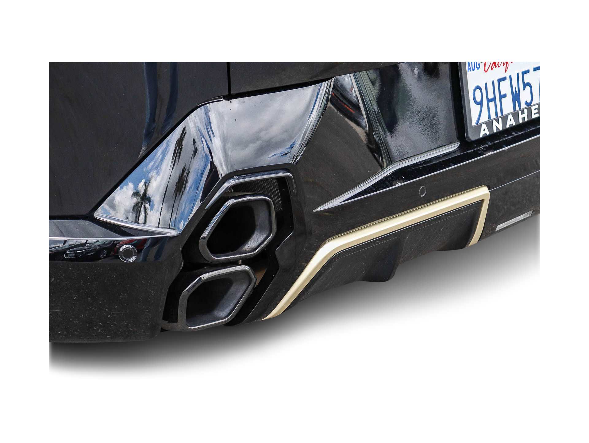 2023 BMW XM  -
                  Anaheim, CA