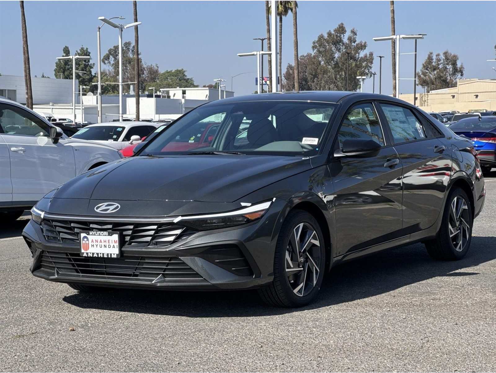 2025 Hyundai Elantra SEL's photo