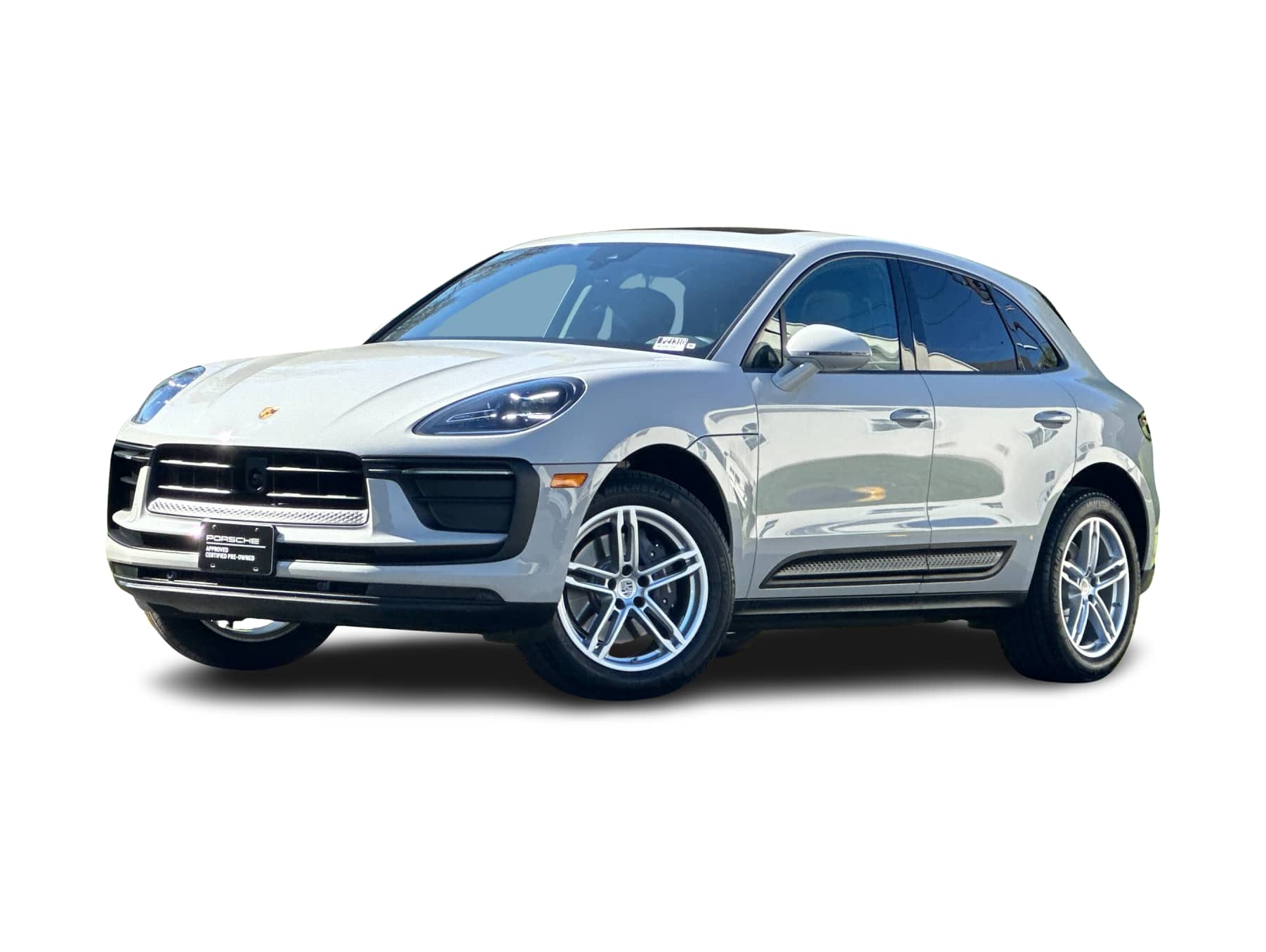 Thumbnail: 2025 Porsche Macan - 1