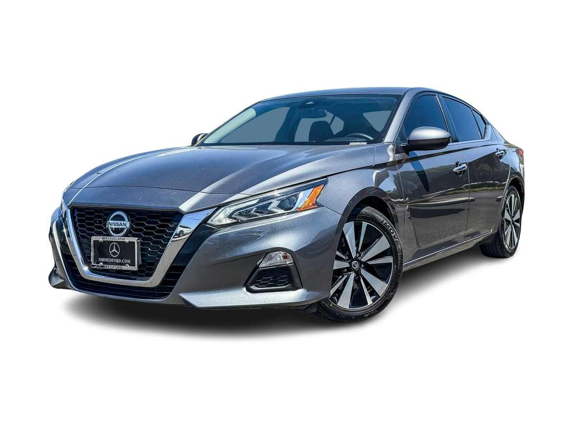 Thumbnail: 2022 Nissan Altima - 1