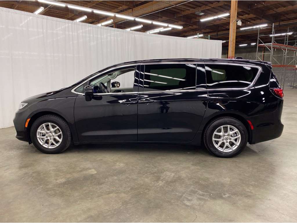 2024 Chrysler Pacifica