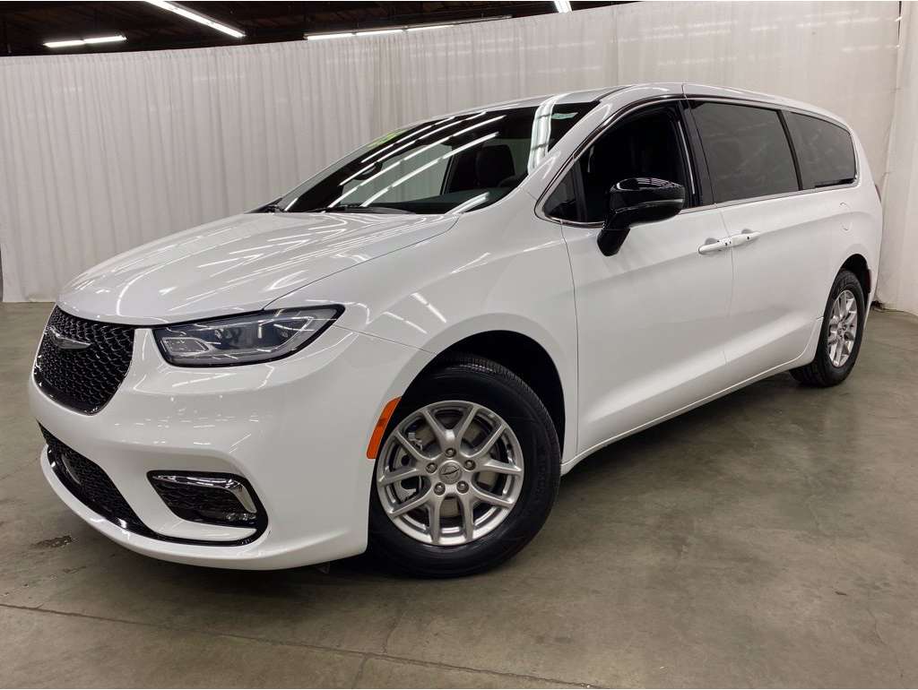 2025 Chrysler Pacifica