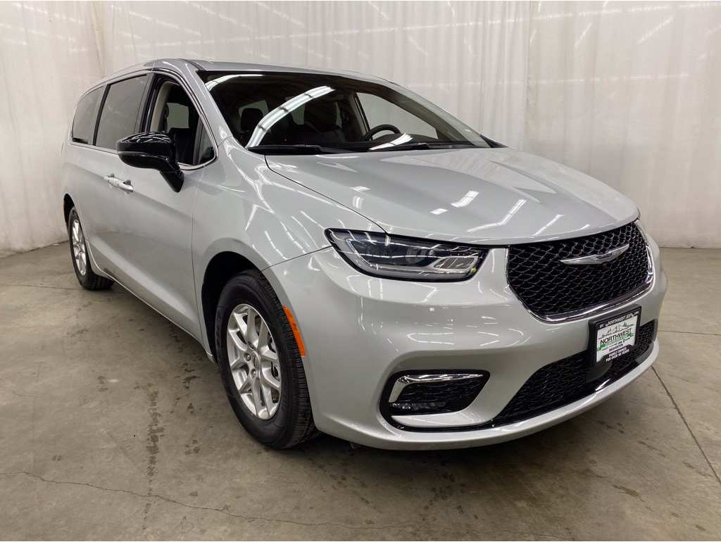 2024 Chrysler Pacifica