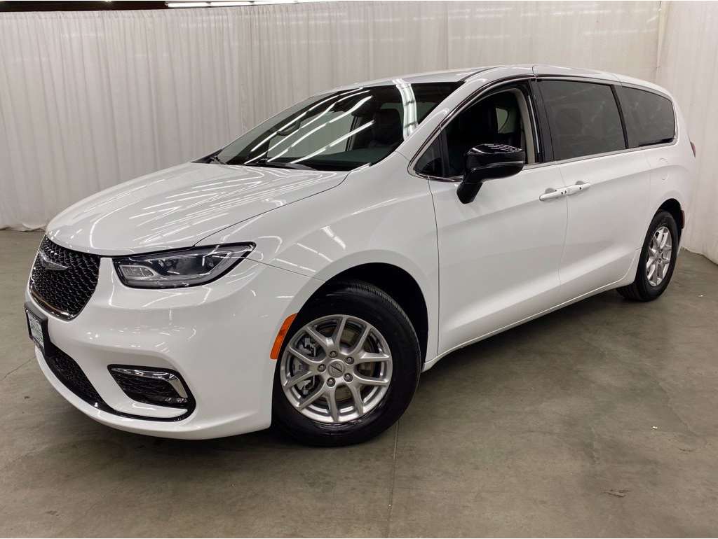 2024 Chrysler Pacifica