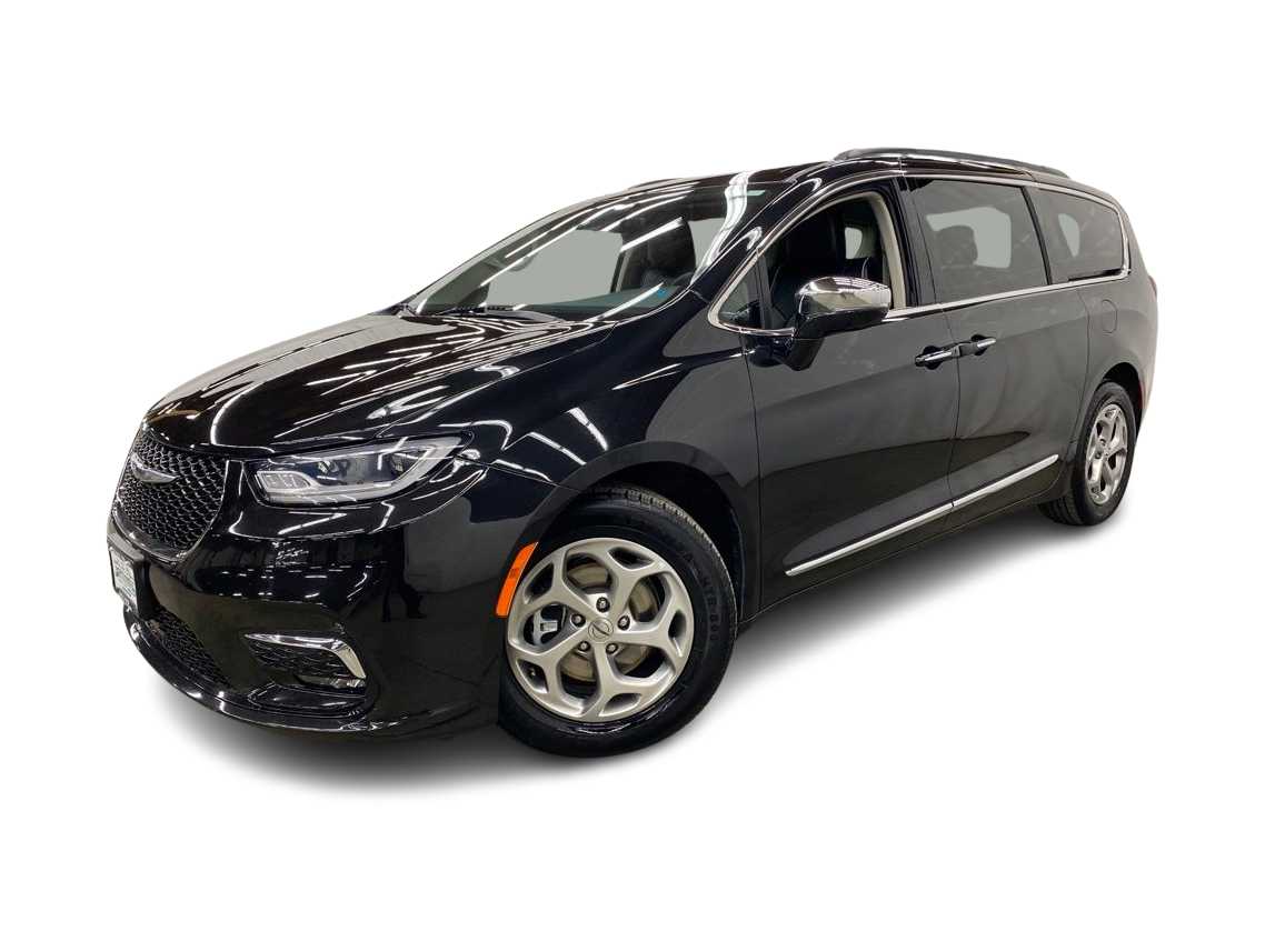 Thumbnail: 2023 Chrysler Pacifica - 1