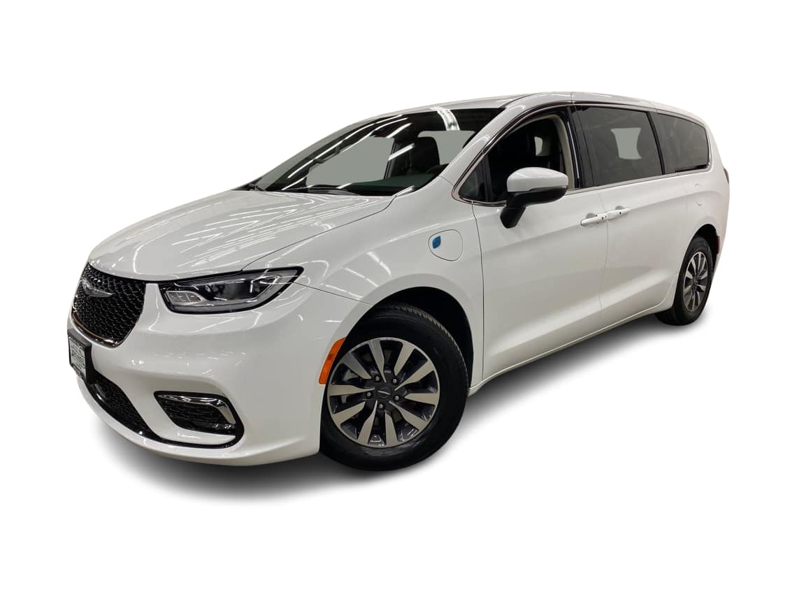Thumbnail: 2023 Chrysler Pacifica - 1