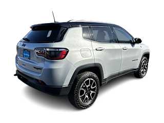 2026 Jeep Compass Trailhawk - Photo 16