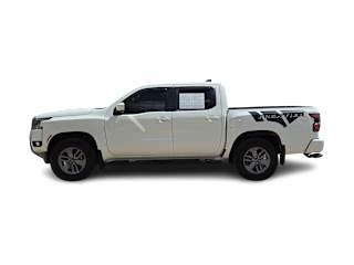 2025 Nissan Frontier SV - Photo 9