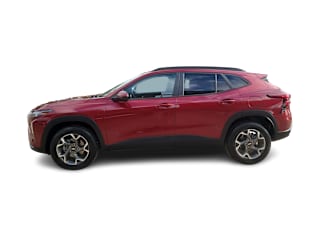 2025 Chevrolet Trax LT - Photo 9
