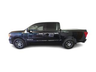 2021 Nissan Titan SV - Photo 9