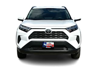 2025 Toyota RAV4 XLE - Photo 29