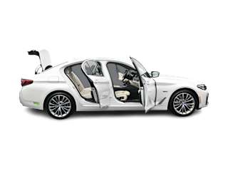 2023 BMW 5 Series 530e - Photo 6