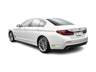 2023 BMW 5 Series 530e - Photo 10