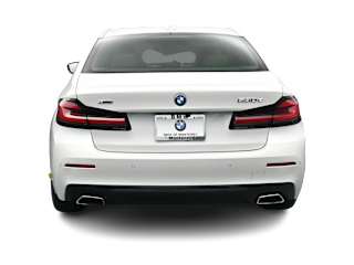 2023 BMW 5 Series 530e - Photo 11