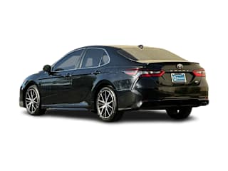 2022 Toyota Camry SE - Photo 10