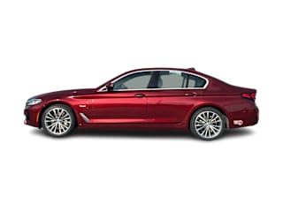 2023 BMW 5 Series 530e - Photo 9