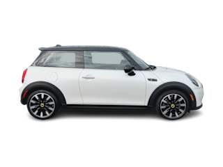 Certified 2024 MINI Hardtop 2 Door SE with VIN WMW13DJ02R2U95804 for sale in West Allis, WI