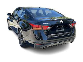 2024 Nissan Altima SR - Photo 10