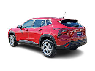 2026 Chevrolet Trax LS - Photo 9