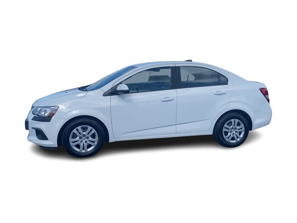 Thumbnail: 2017 Chevrolet Sonic - 3