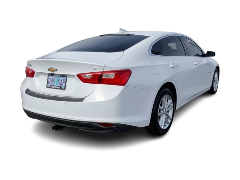 Thumbnail: 2017 Chevrolet Malibu - 18