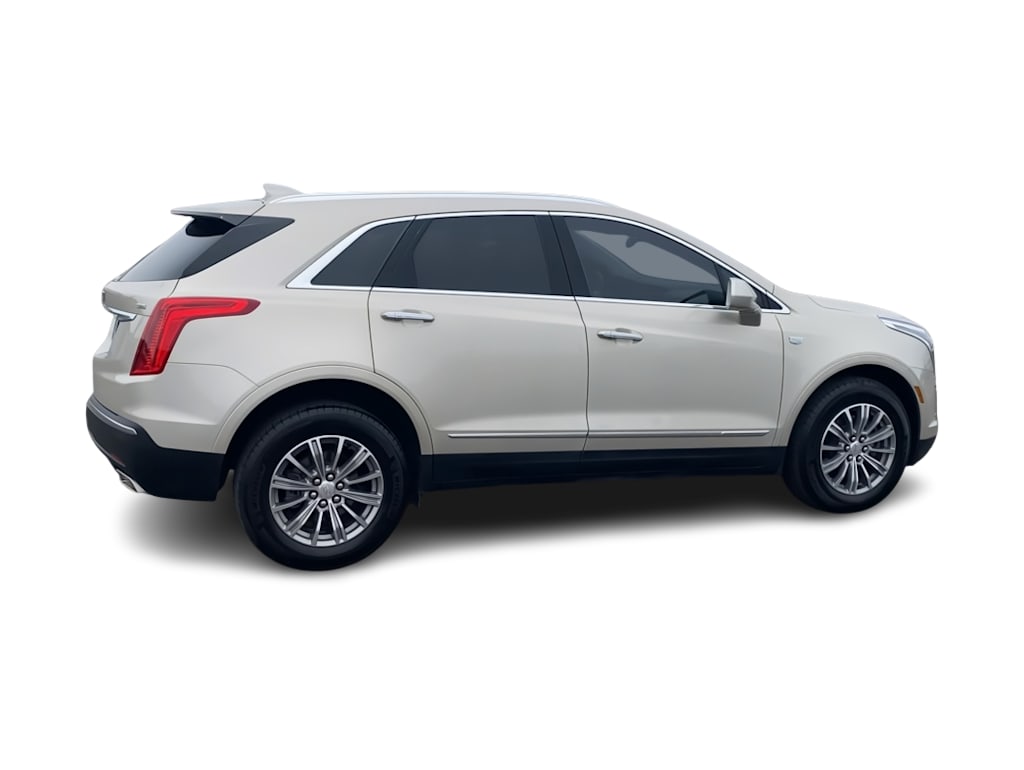 Thumbnail: 2017 Cadillac XT5 - 18