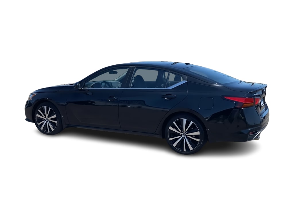 Thumbnail: 2020 Nissan Altima - 18
