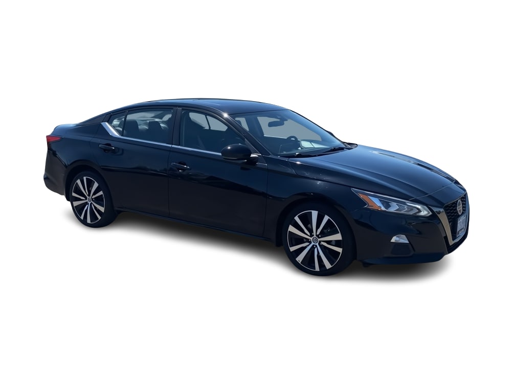 Thumbnail: 2020 Nissan Altima - 16