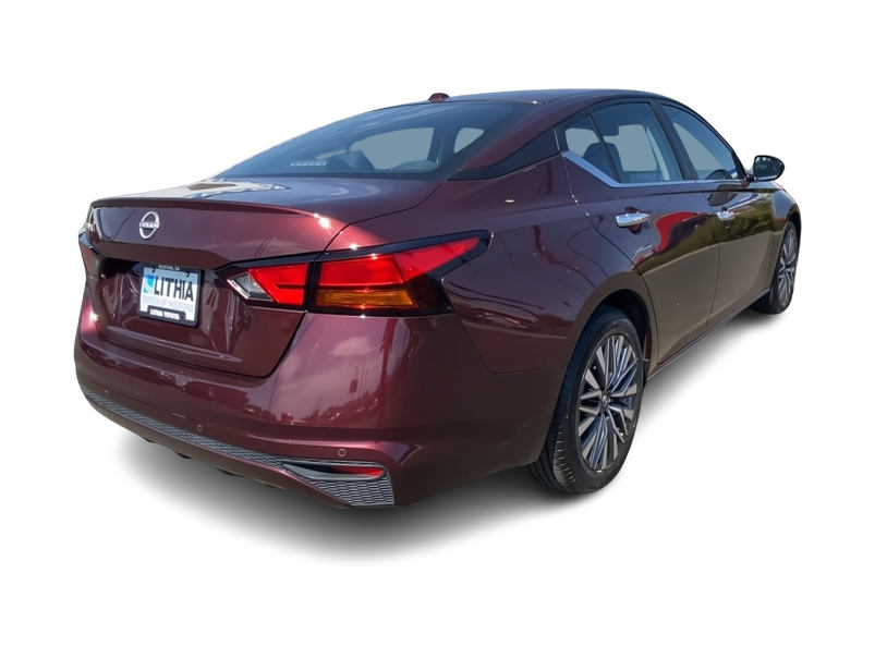 Thumbnail: 2025 Nissan Altima - 18