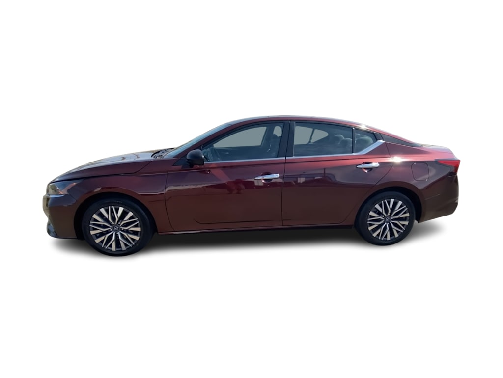 Thumbnail: 2025 Nissan Altima - 3