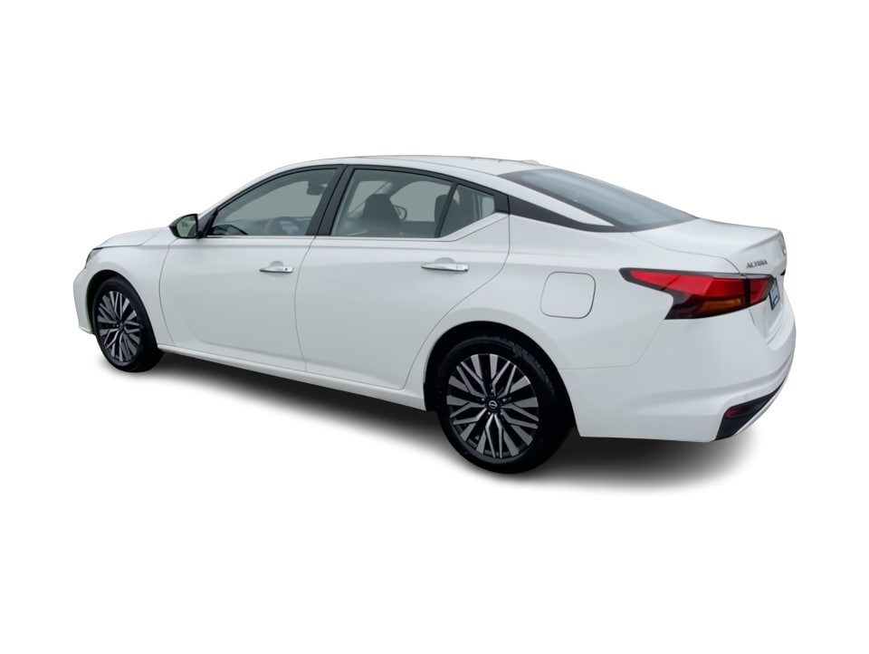 Thumbnail: 2025 Nissan Altima - 17