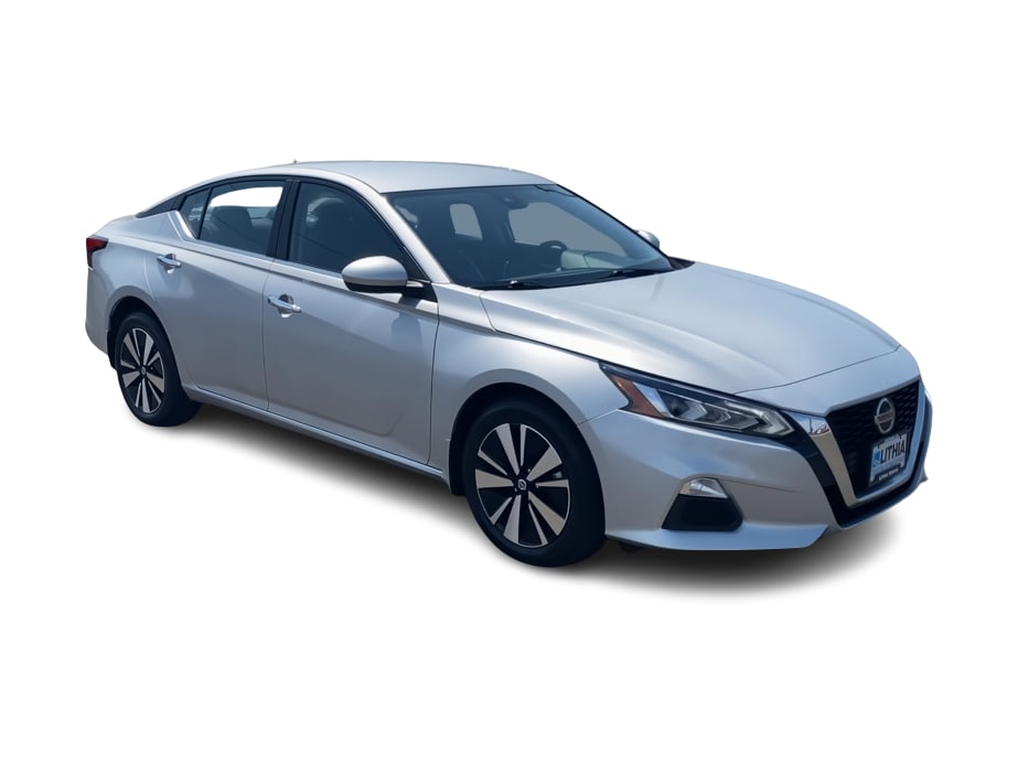 Thumbnail: 2022 Nissan Altima - 16