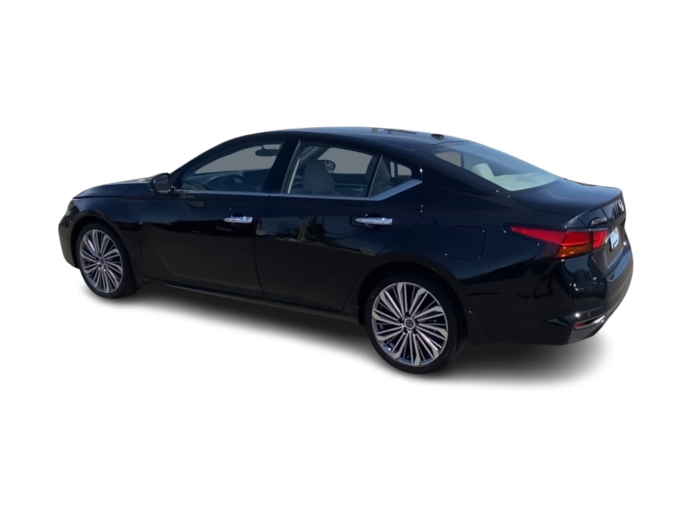 Thumbnail: 2025 Nissan Altima - 16