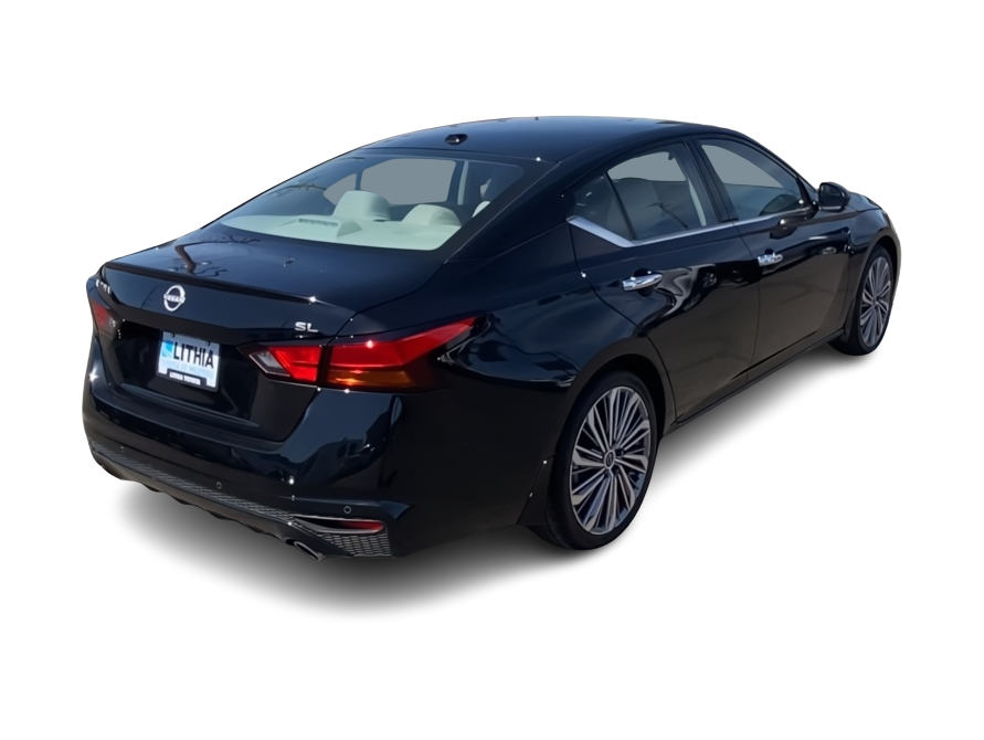 Thumbnail: 2025 Nissan Altima - 18