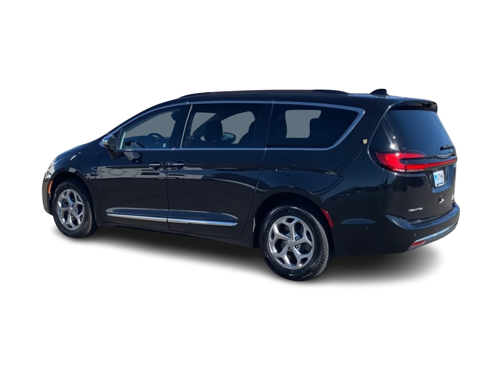 Thumbnail: 2022 Chrysler Pacifica - 16