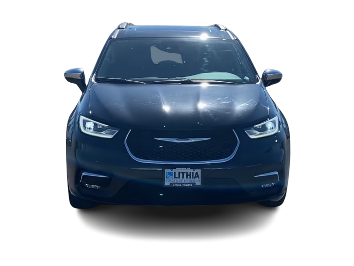 Thumbnail: 2022 Chrysler Pacifica - 4