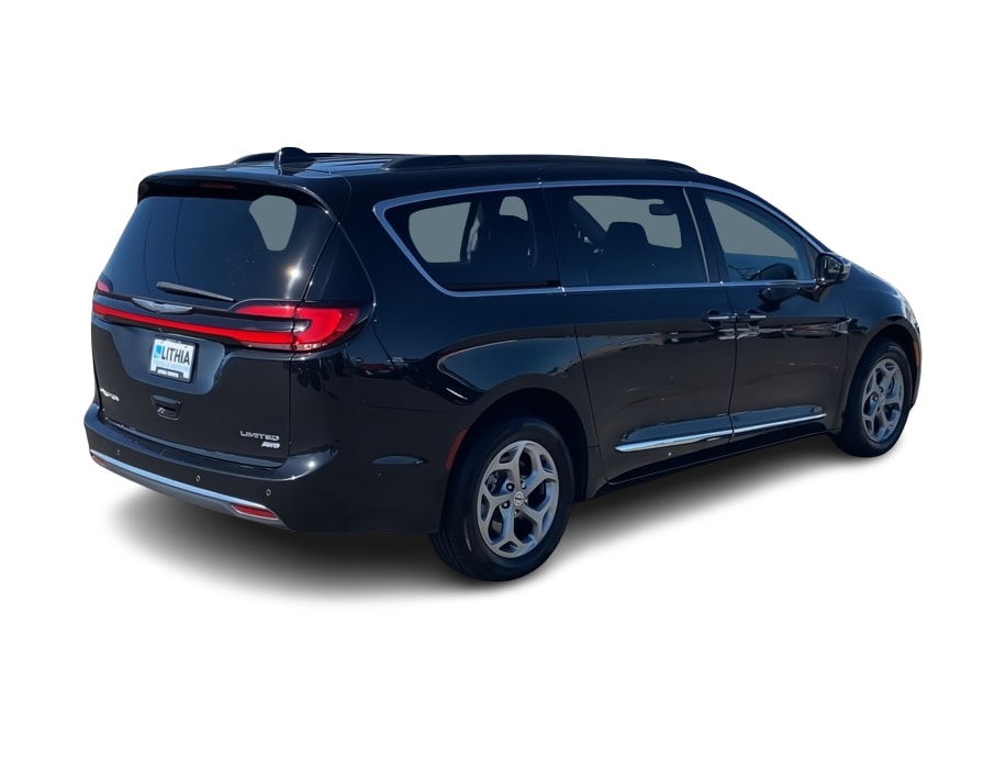 Thumbnail: 2022 Chrysler Pacifica - 18