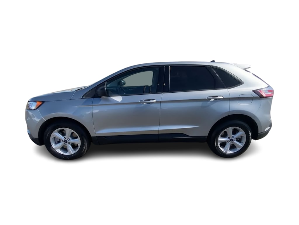2022 Ford Edge SE 3