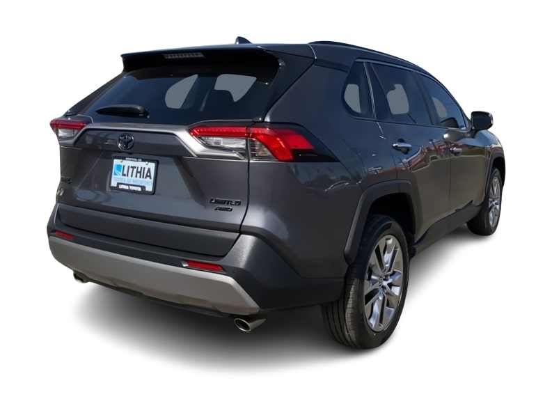 Thumbnail: 2022 Toyota RAV4 - 18