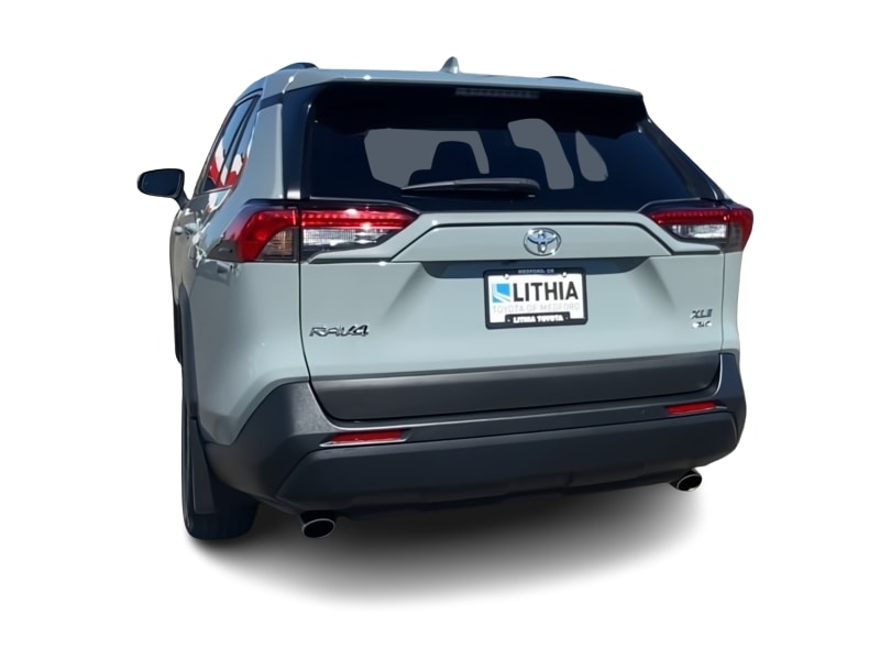 Thumbnail: 2021 Toyota RAV4 - 17