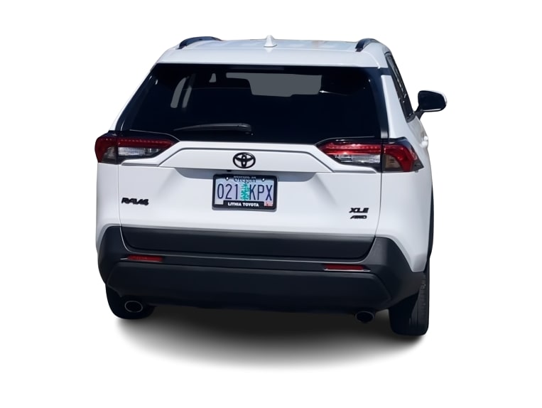 Thumbnail: 2022 Toyota RAV4 - 18