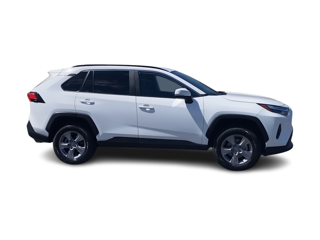Thumbnail: 2022 Toyota RAV4 - 15