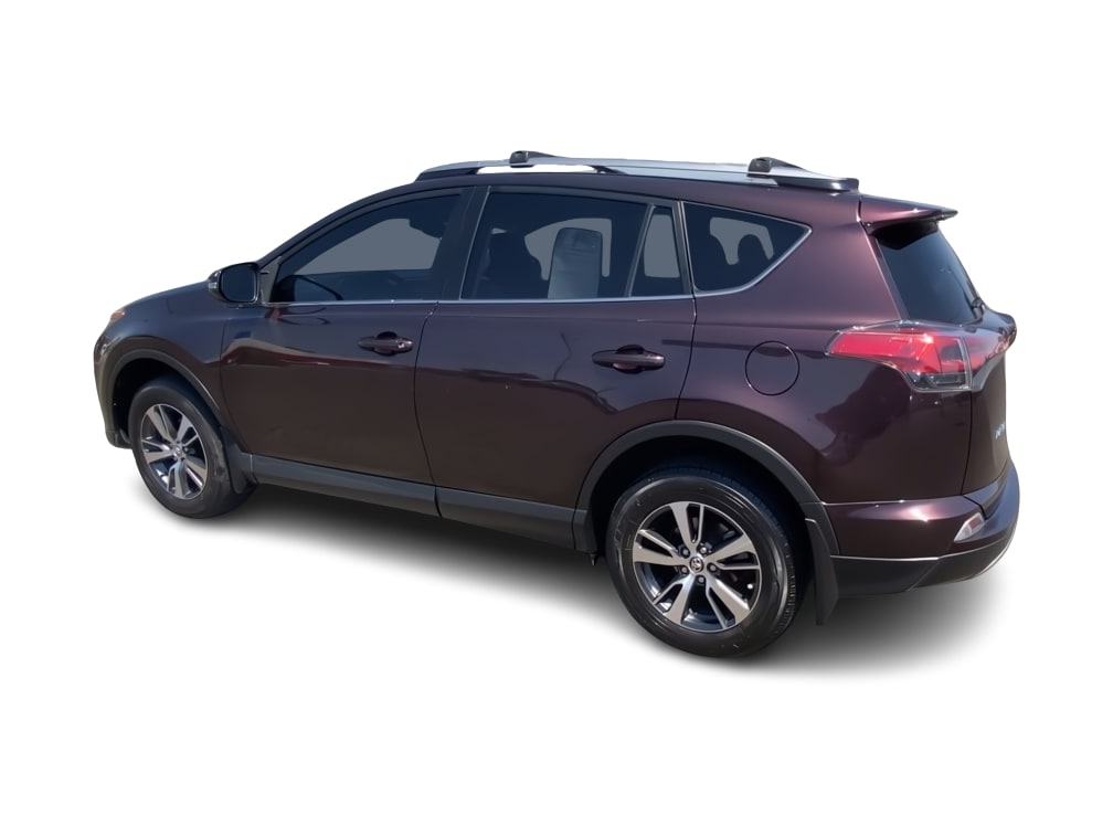 Thumbnail: 2018 Toyota RAV4 - 16
