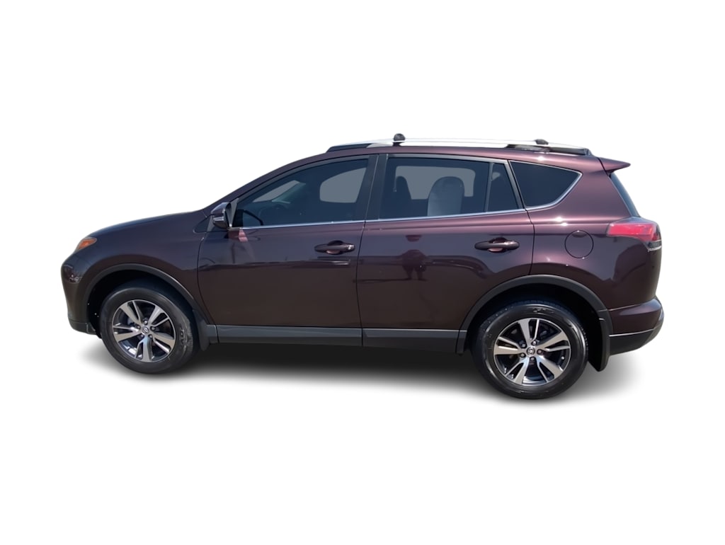 Thumbnail: 2018 Toyota RAV4 - 15